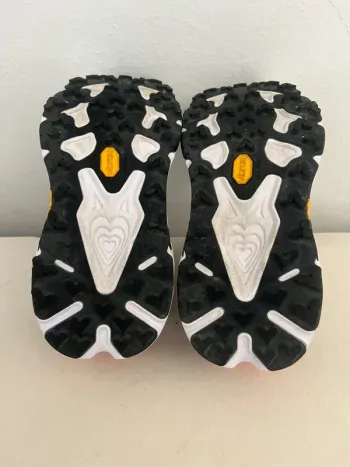 Tweedehands Hoka Speedgoat 7 bike — afbeelding 2 van 5