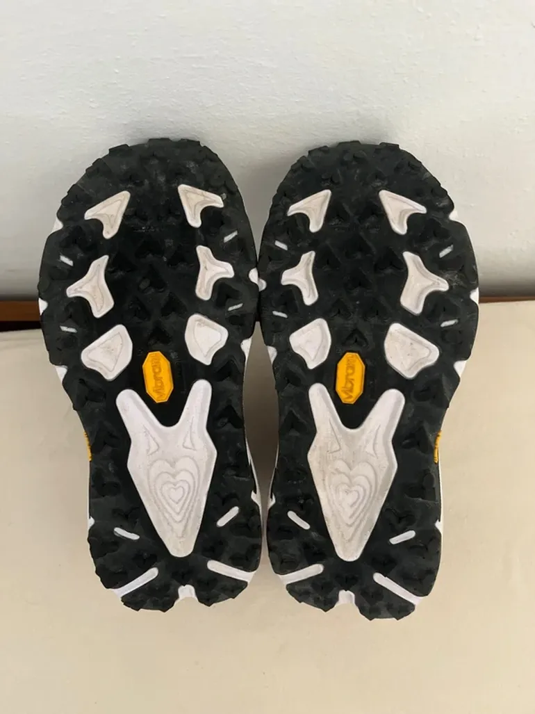 Tweedehands Hoka Speedgoat 7 bike — afbeelding 3 van 5