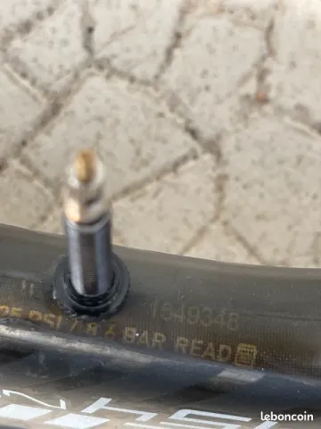 Brugt Zipp 454 NSW 2022 bike — billede 3 af 3