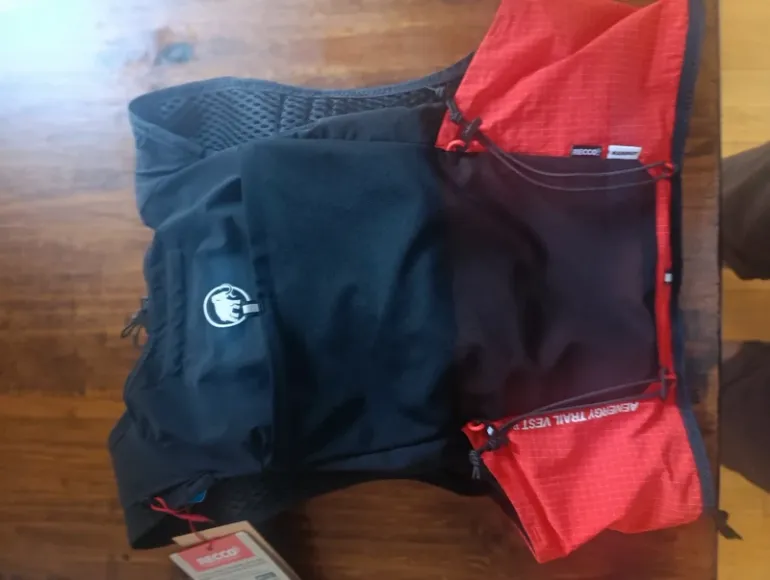 Mammut Trail Vest 12L bike d'occasion — image 5 sur 5