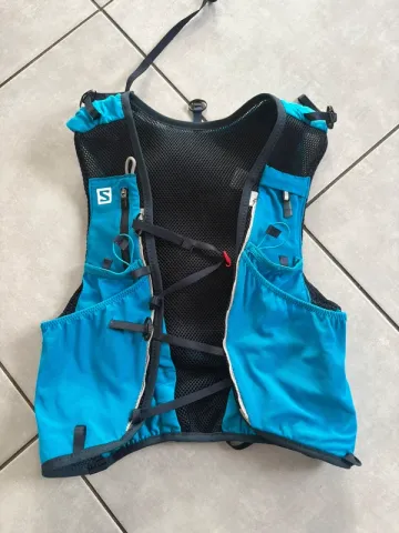 Used Salomon ADV Skin 12 Running Accessories