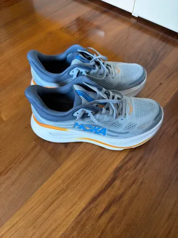 Used Hoka Laufschuhe bike — image 2 of 5