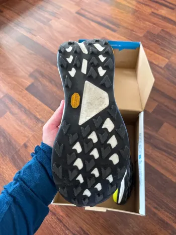 Used Hoka Tecton X3 bike — image 2 of 4