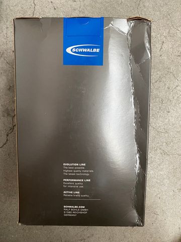 Used Schwalbe Smart Sam bike — image 2 of 2