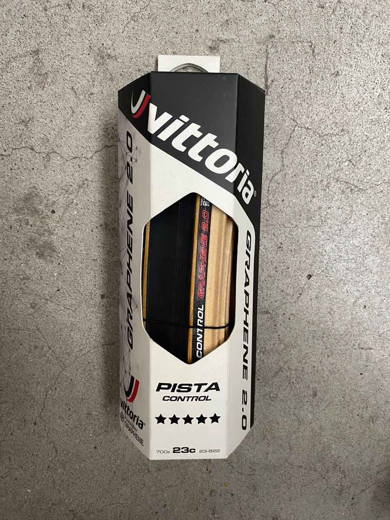 Używany Vittoria Pista Control Tyres & Tubes