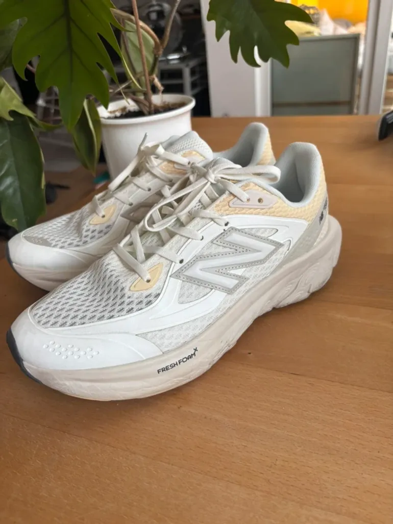 Used New Balance Fresh Foam Trainer bike — image 3 of 6
