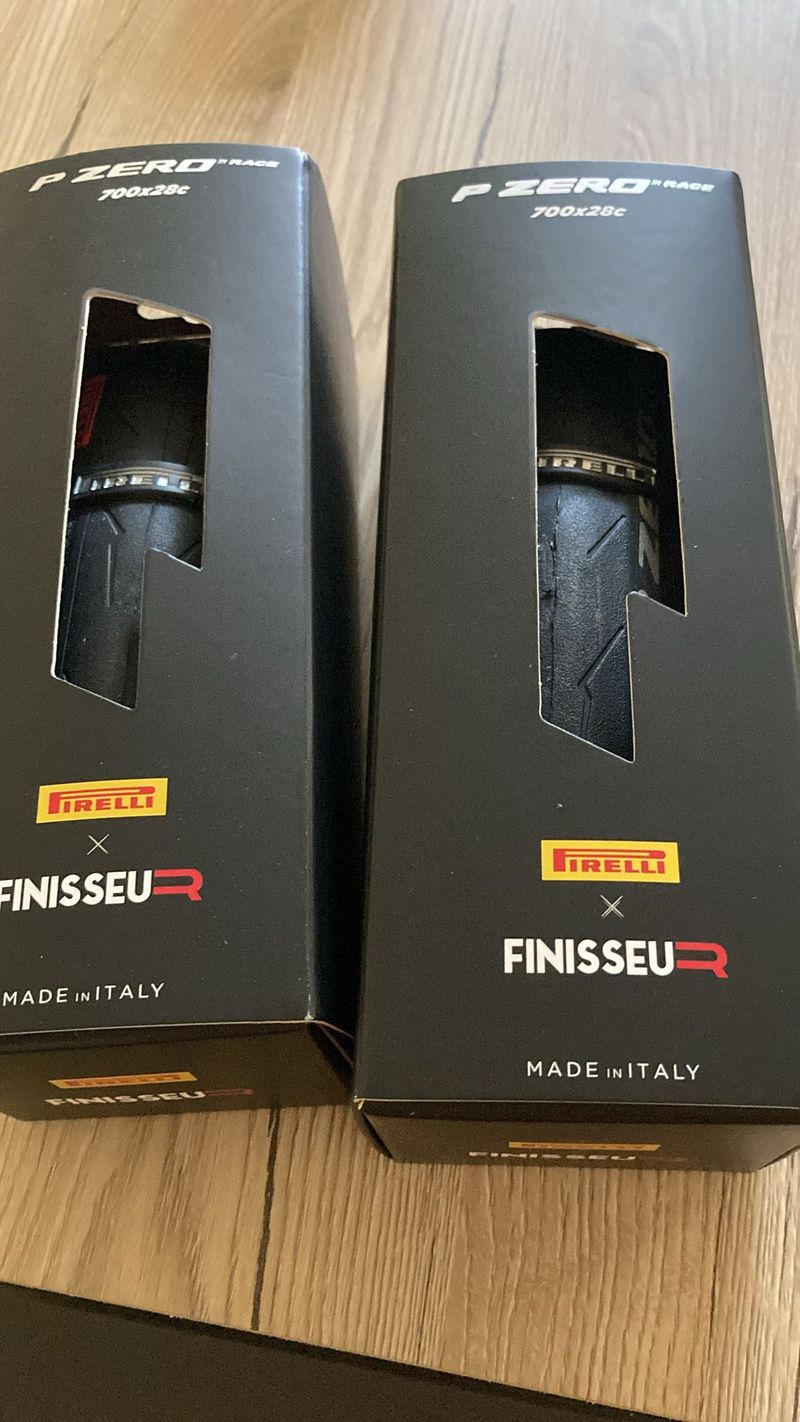 Używany Pirelli P Zero Race Tyres & Tubes