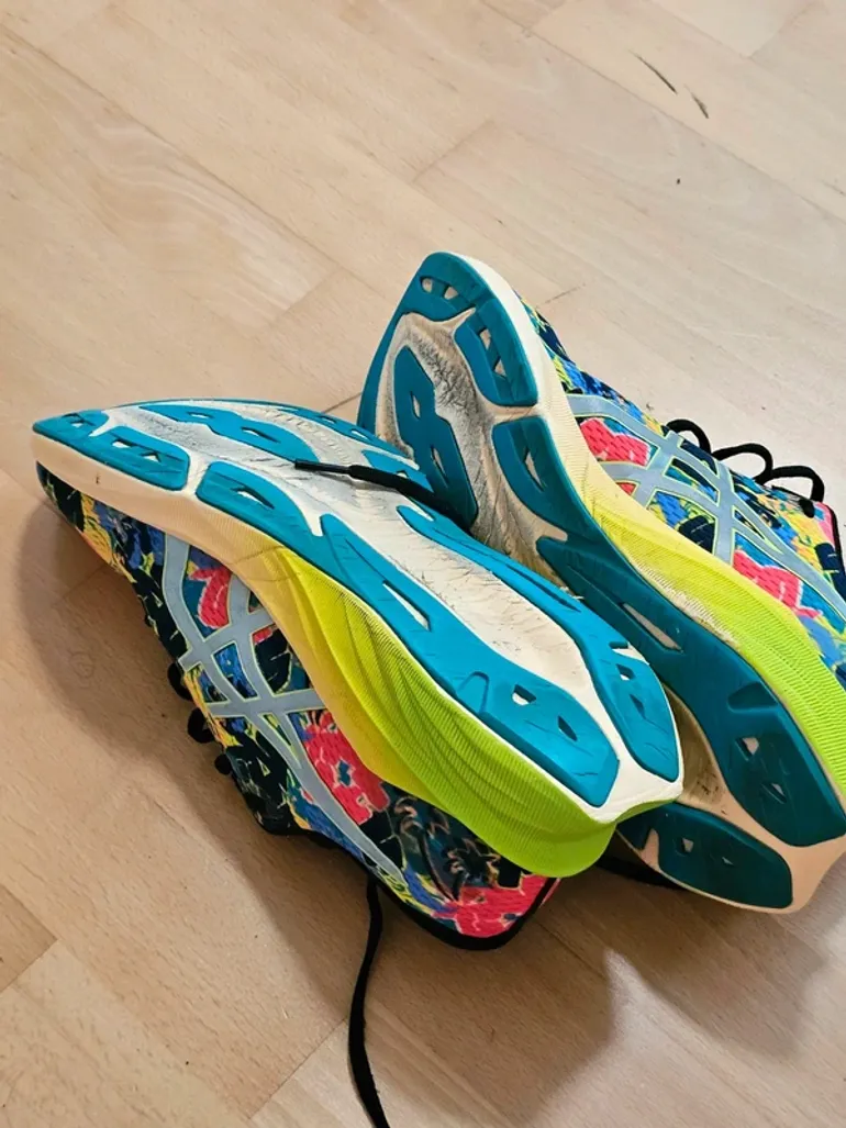 Gebrauchtes Asics Novablast 3 Lite bike — Bild 5 von 11