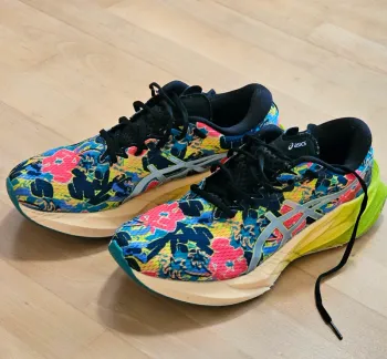 Gebrauchtes Asics Novablast 3 Lite bike — Bild 7 von 11
