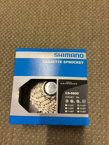 Używany Shimano Ultegra CS-6800 11-Speed Cassette Drivetrain & Pedals