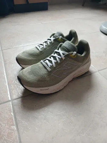 Używany New Balance Fresh Foam X 860 Running Shoes
