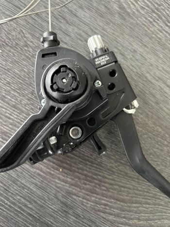 Used Shimano frein et shift  avant 3 plateau ST-EF-L3 bike — image 3 of 4