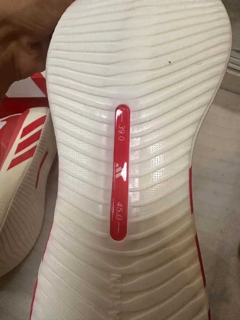 Adidas Hyper Boost bike d'occasion — image 10 sur 15