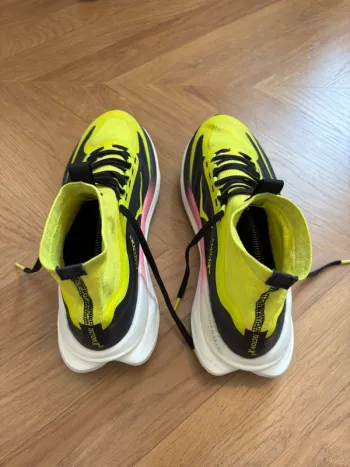 Used Hoka Tecton X3 bike — image 5 of 7