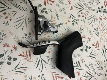 Brugt Sram Red eTap AXS Left Brake Lever with Shifter Brakes