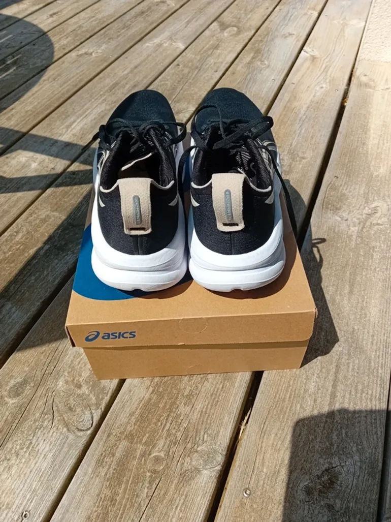 Gebrauchtes Asics Gel-Nimbus 28 bike — Bild 3 von 6