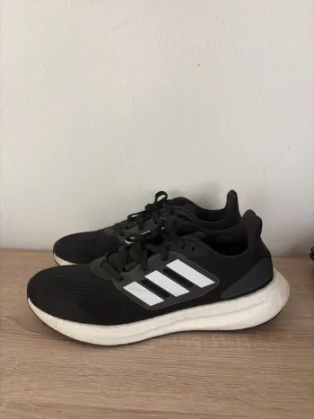 Použité Adidas Pureboost 22 Running Shoes