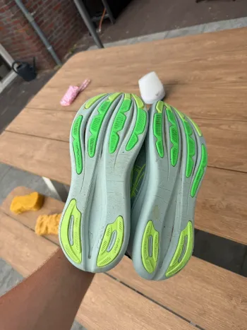 Tweedehands Asics Gel-Nimbus bike — afbeelding 3 van 8
