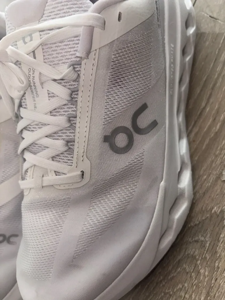 On Running On Blanche Running Shoes bike de segunda mano — imagen 2 de 9