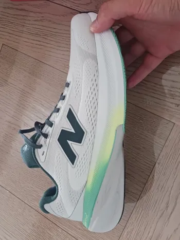 Použité New Balance M860 version 15 Running Shoes