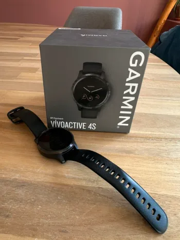 Tweedehands Garmin Vivoactive 4S Electronics