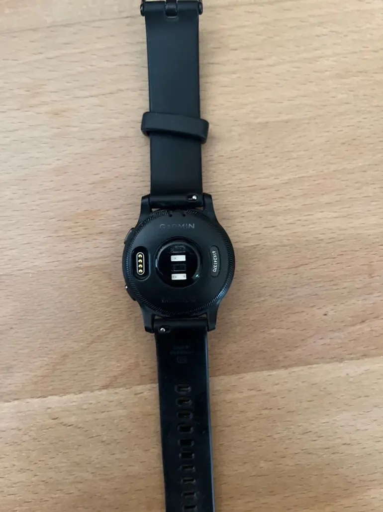 Used Garmin Vivoactive 4s bike — image 4 of 8