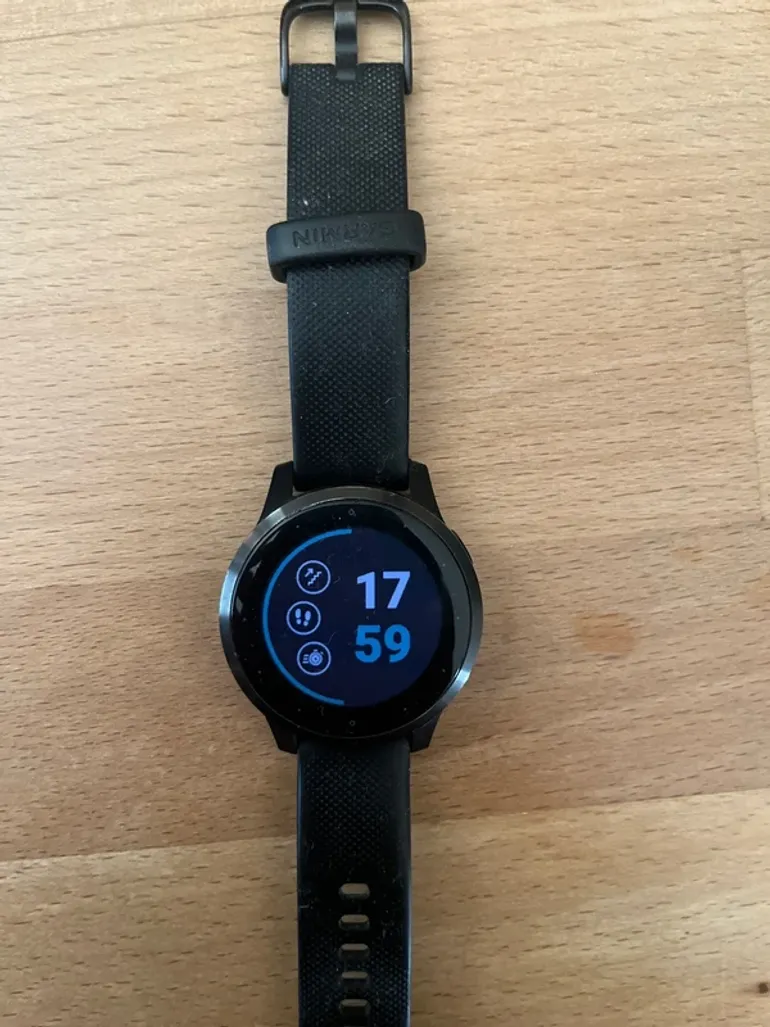 Used Garmin Vivoactive 4s bike — image 2 of 8