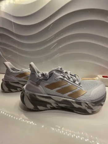 Adidas Ultraboost 5X bike d'occasion — image 2 sur 9