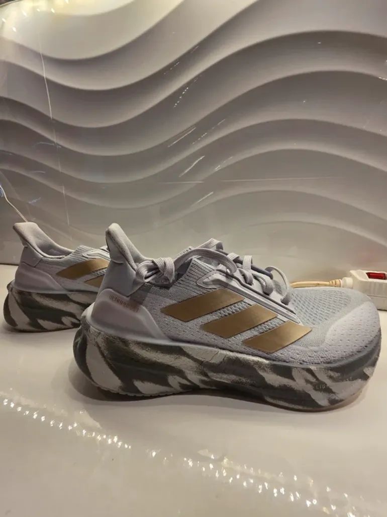 Adidas Ultraboost 5X bike d'occasion — image 2 sur 9