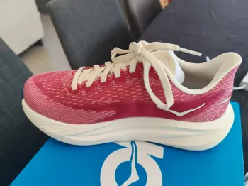 Tweedehands Hoka Mach 7 bike — afbeelding 3 van 7