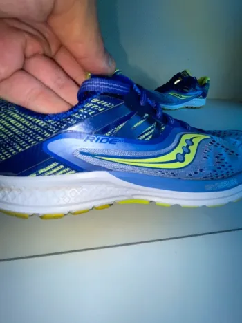 Used Saucony Ride 10 bike — image 12 of 24