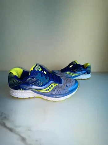 Used Saucony Ride 10 bike — image 9 of 24