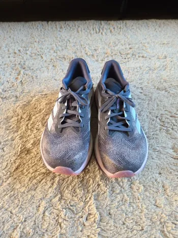Used Supernova Prima 2 Running Shoes