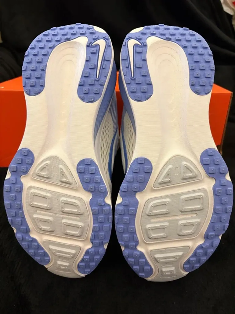 Nike Vomero 18 bike d'occasion — image 3 sur 7