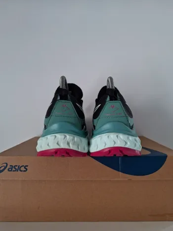 Used Asics Gel Trabucco Max bike — image 9 of 12
