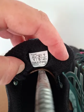 Used Asics Gel Trabucco Max bike — image 12 of 12