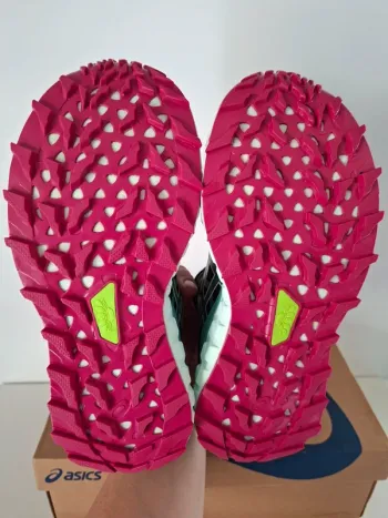 Used Asics Gel Trabucco Max bike — image 10 of 12