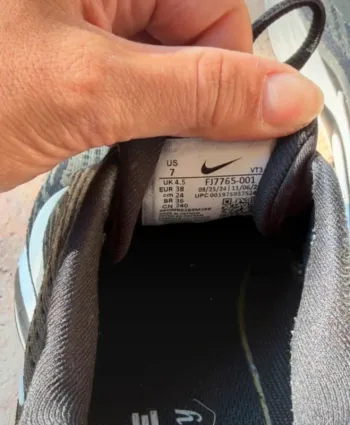 Použité Nike Journey Run bike — obrázek 4 z 4