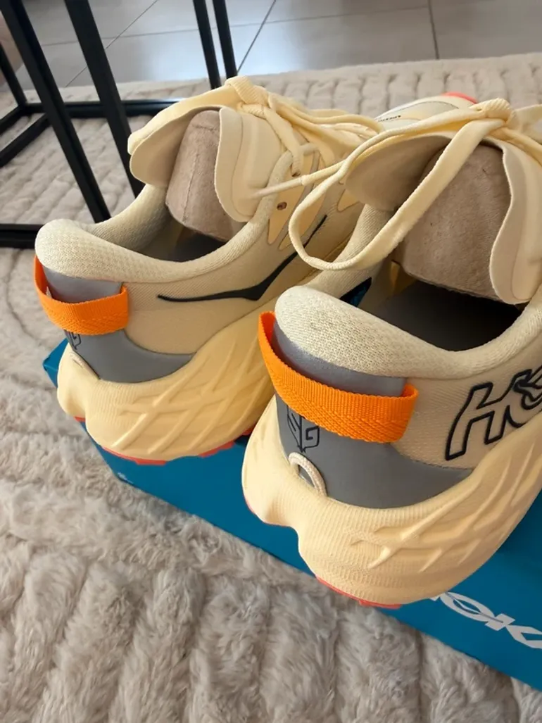 Gebrauchtes Hoka Speedgoat 7 bike — Bild 3 von 4