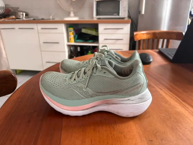 Tweedehands Saucony Endorphin bike — afbeelding 2 van 4
