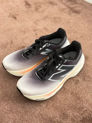 Brugt New Balance Fresh Foam 1080 Running Shoes