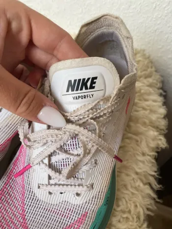 Gebrauchtes Nike Vaporfly Next% 2 bike — Bild 2 von 9