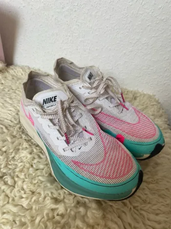 Gebrauchtes Nike Vaporfly Next% 2 bike — Bild 9 von 9