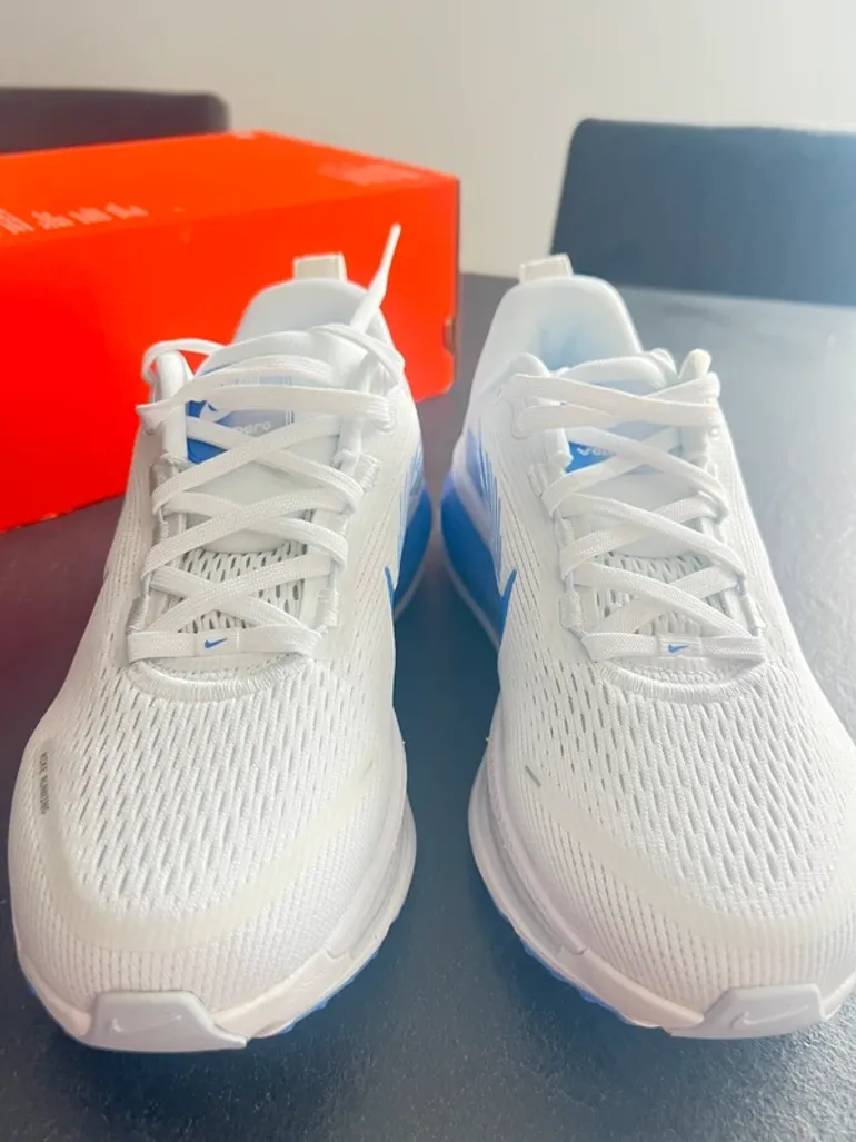 Nike Vomero 18 bike usato — immagine 5 di 13