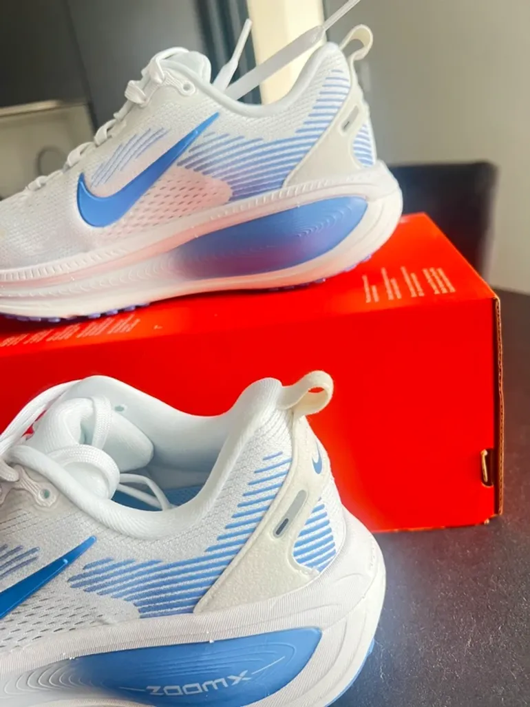 Nike Vomero 18 bike usato — immagine 7 di 13
