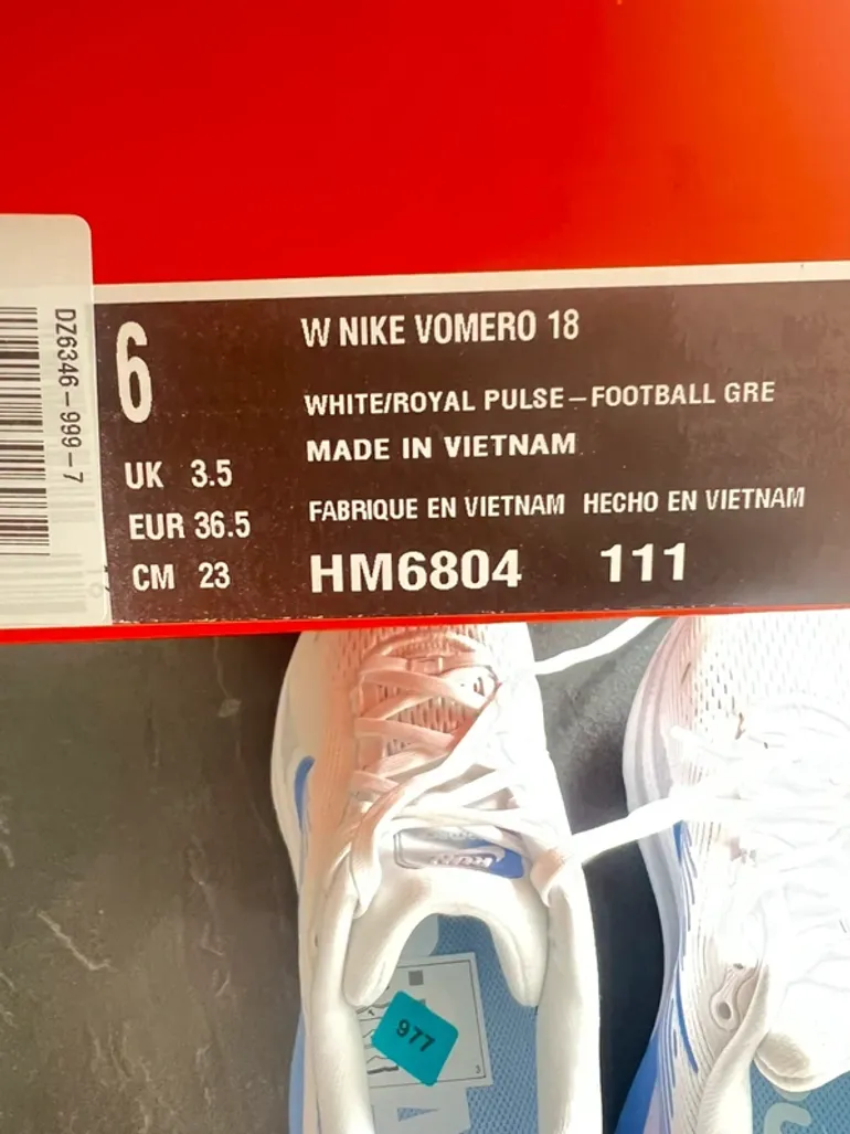 Nike Vomero 18 bike usato — immagine 12 di 13
