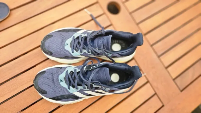 Used Adidas Solarboost 4 bike — image 4 of 6
