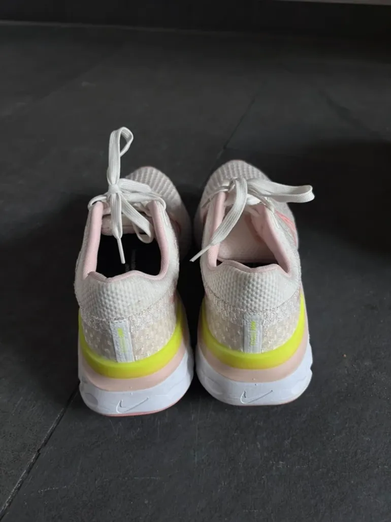 Použité Nike Sportschuhe bike — obrázek 3 z 10
