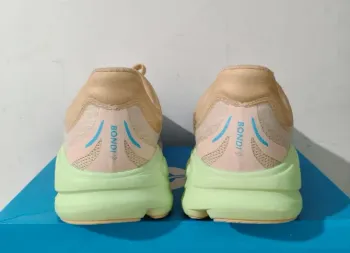 Použité Hoka Laufschuhe bike — obrázek 4 z 10