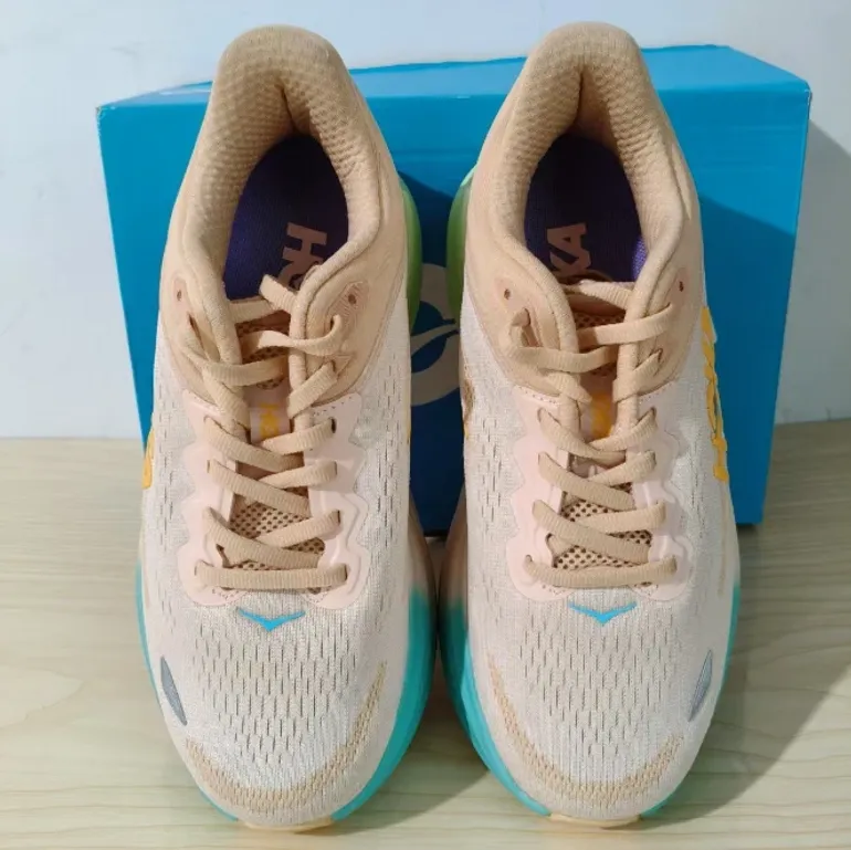 Použité Hoka Laufschuhe bike — obrázek 10 z 10